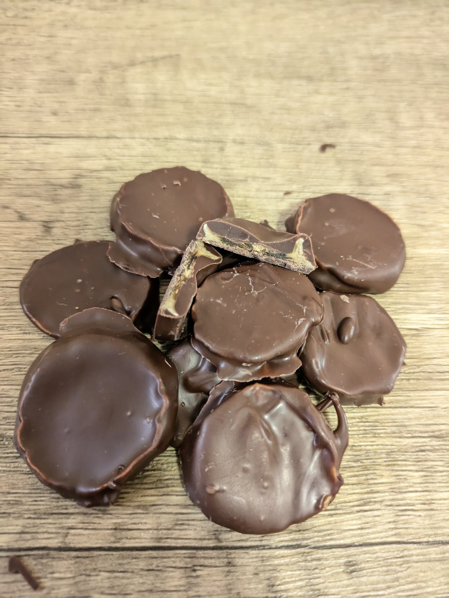 Chocolate banana chips