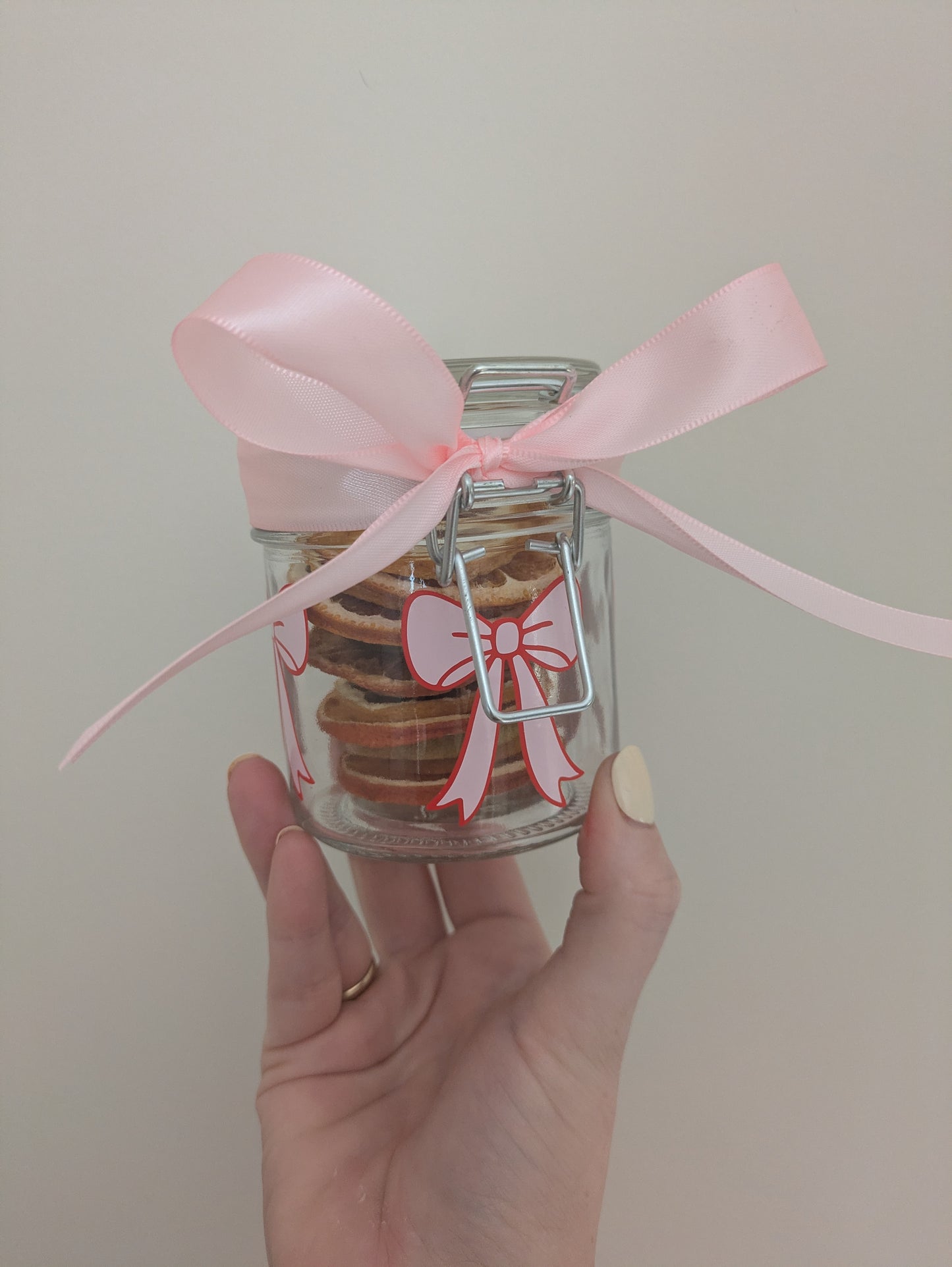 Limited edition bow jar