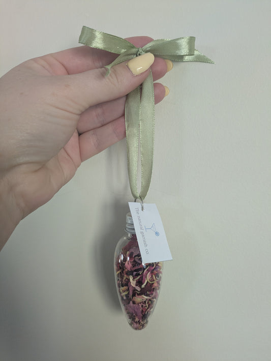 Dried flower petal bauble